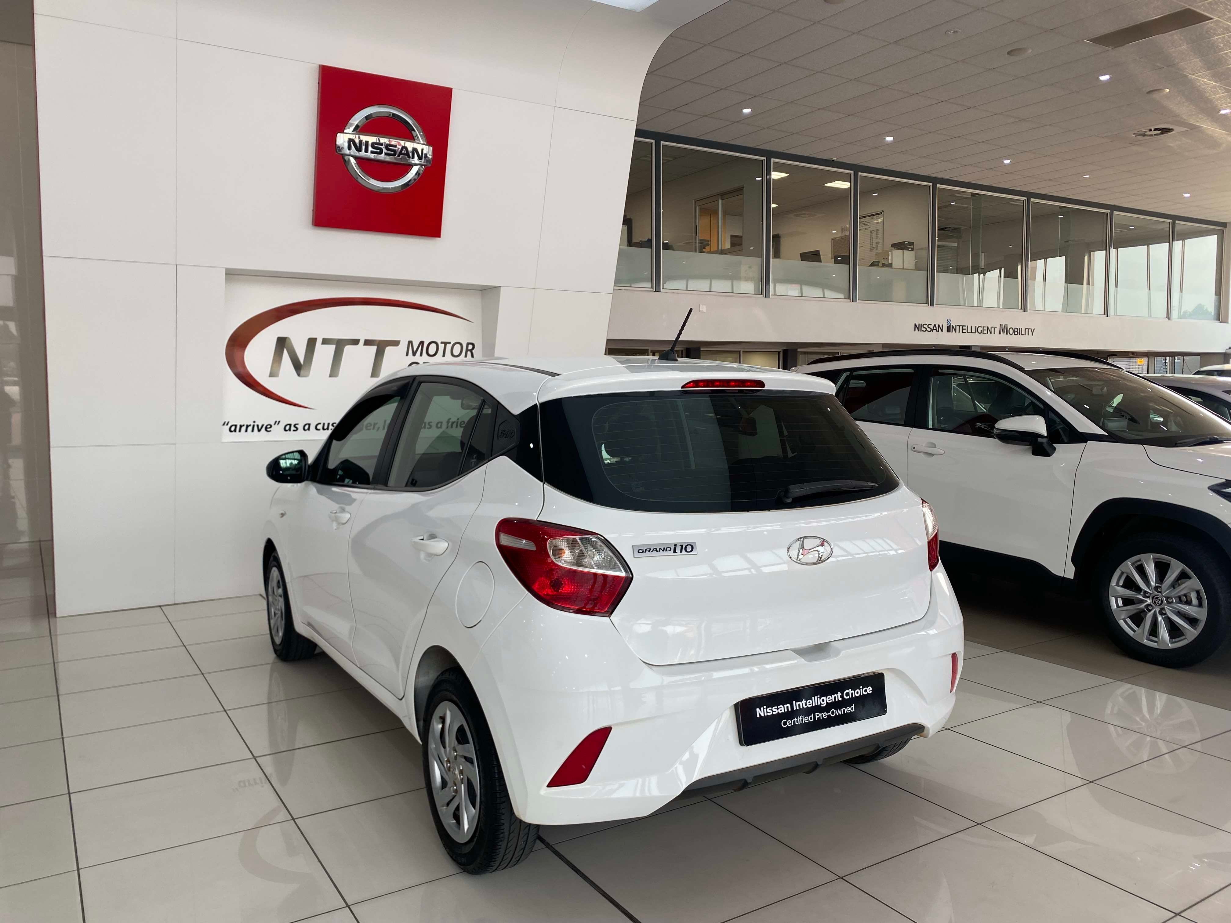 Used car gallery