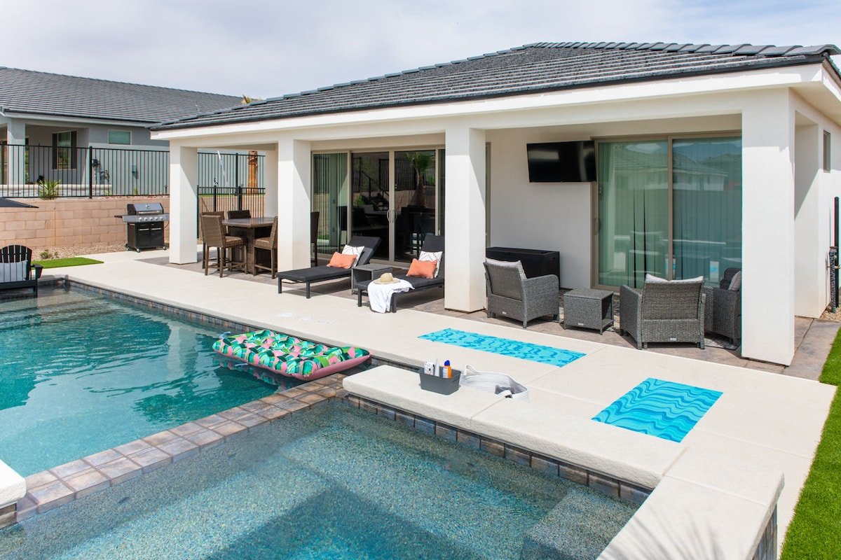 Grill & Chill by J and Amy BL991760 gallery image 2