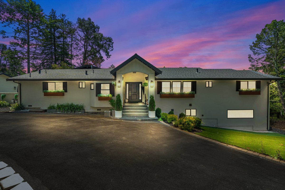 Oakland Hills Farmhouse Stunner + Game Room + A/C