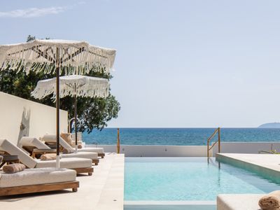Design Villa – Beachfront boho inspired by etouri!