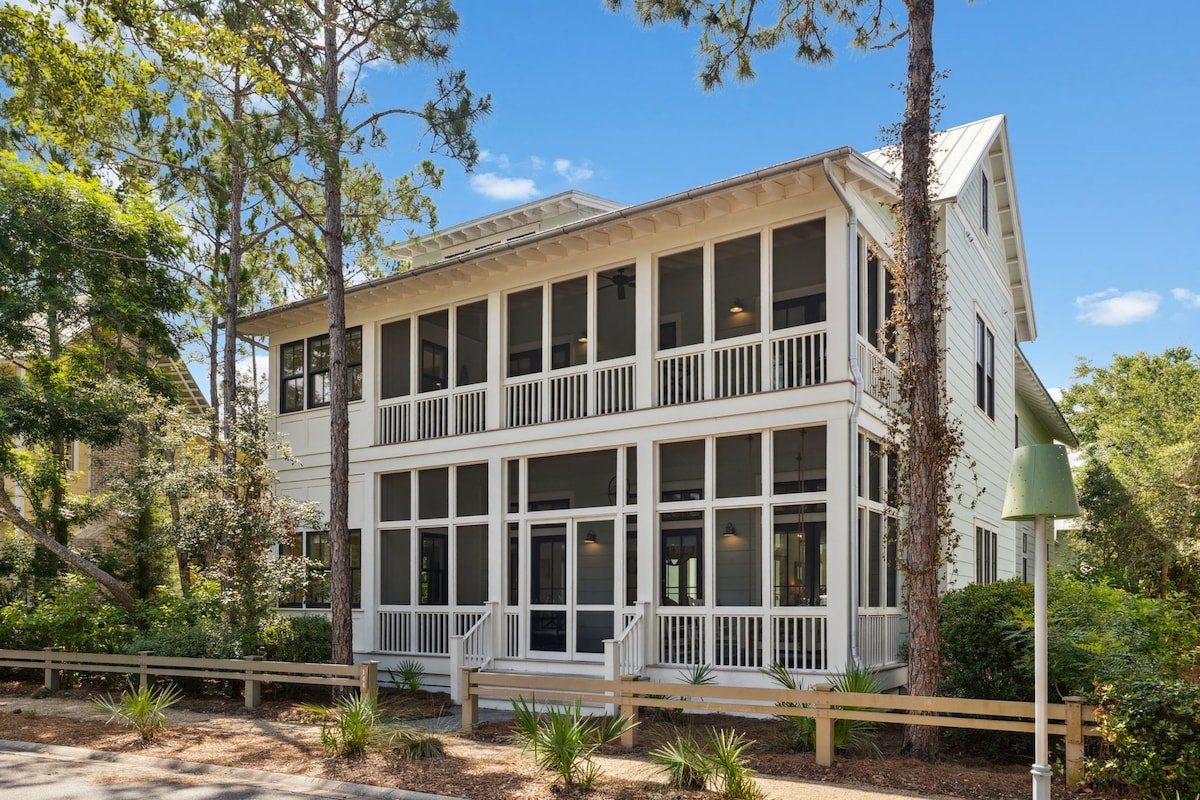 Pool, LSV, Bikes! Sleeps 22! By WaterColor Slides!