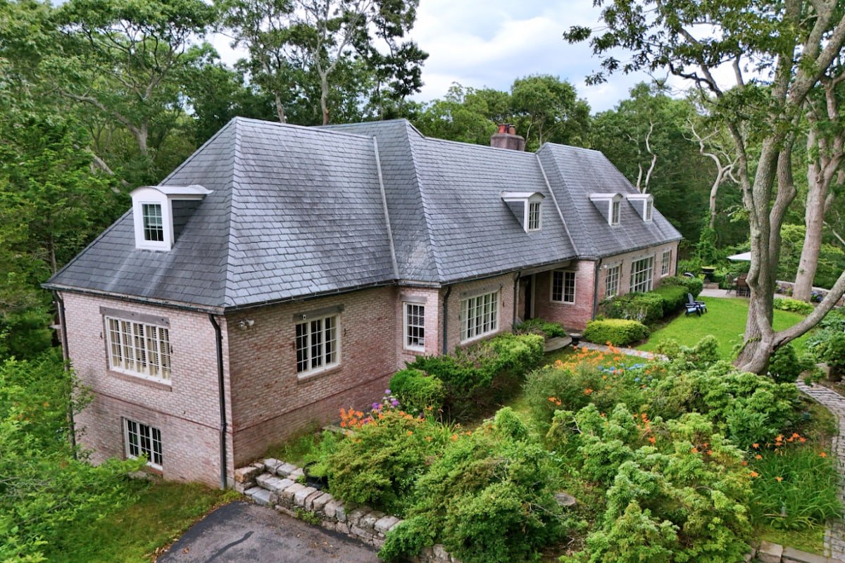 8 bedroom seacoast manor with amazing views! gallery image 3