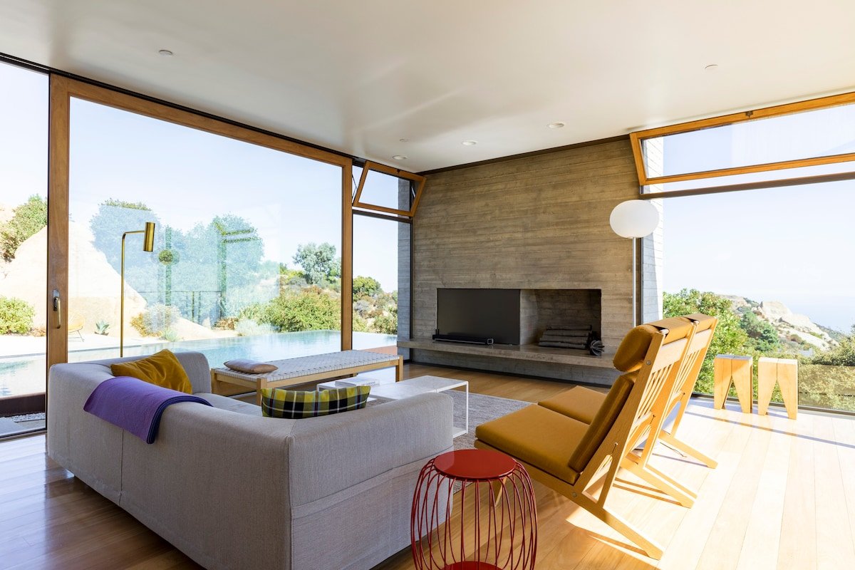 Saddle Peak House gallery image 5