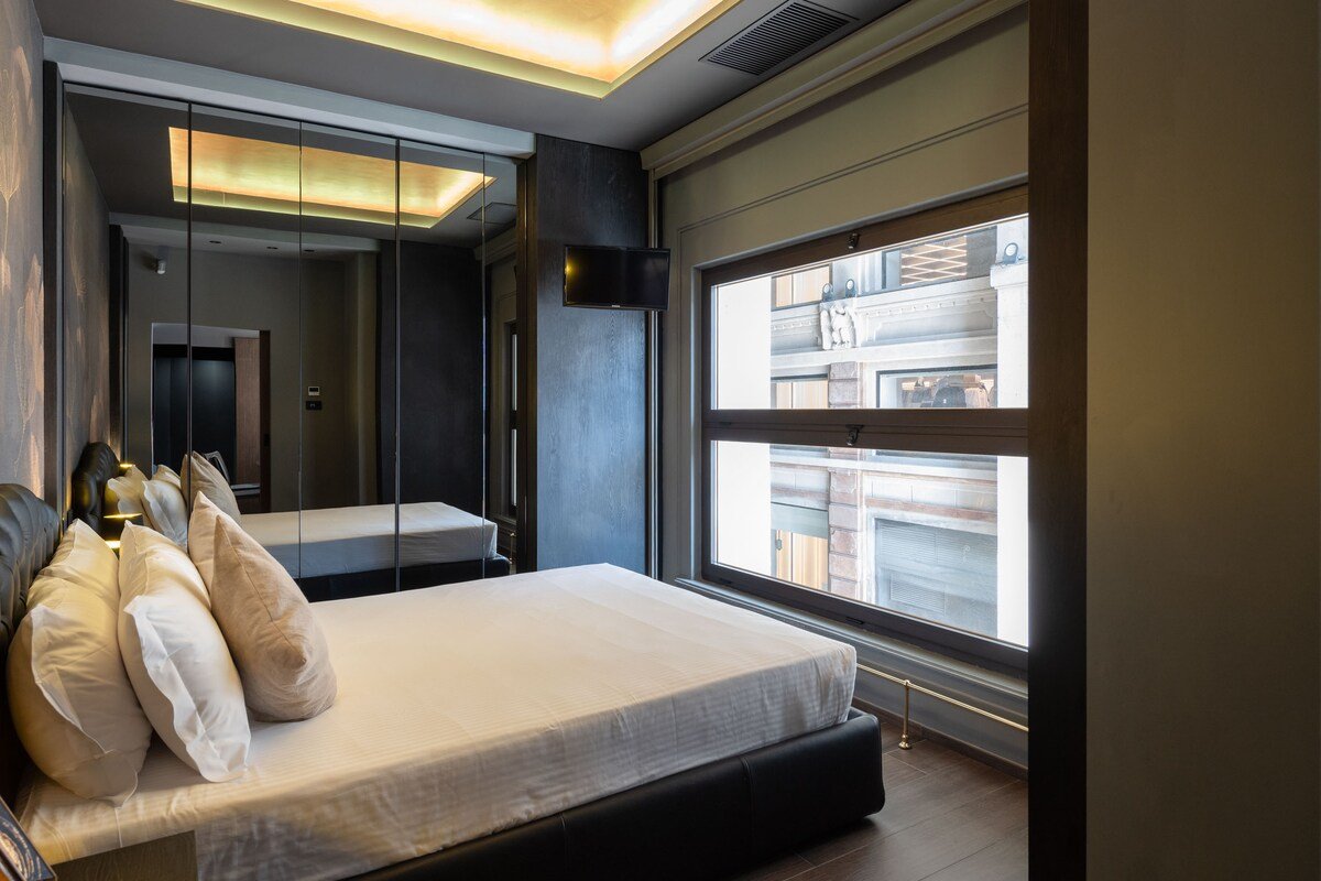 Galleria Duomo Suite – 2 Guests gallery image 5