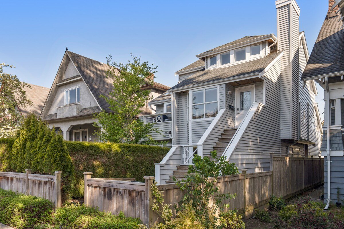 1,600 sqft Luxury Beach Home in Kitsilano gallery image 3