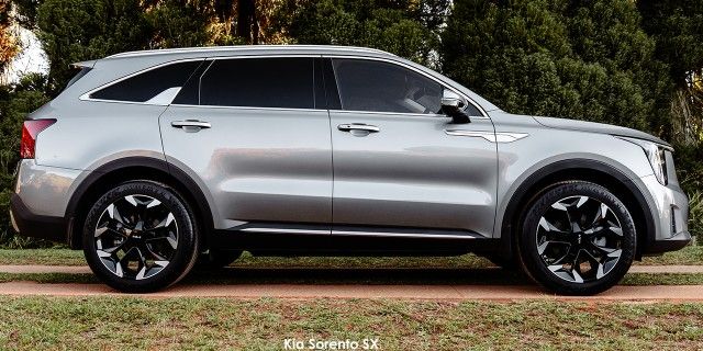 SORENTO 2.2D SXL AWD gallery image 3