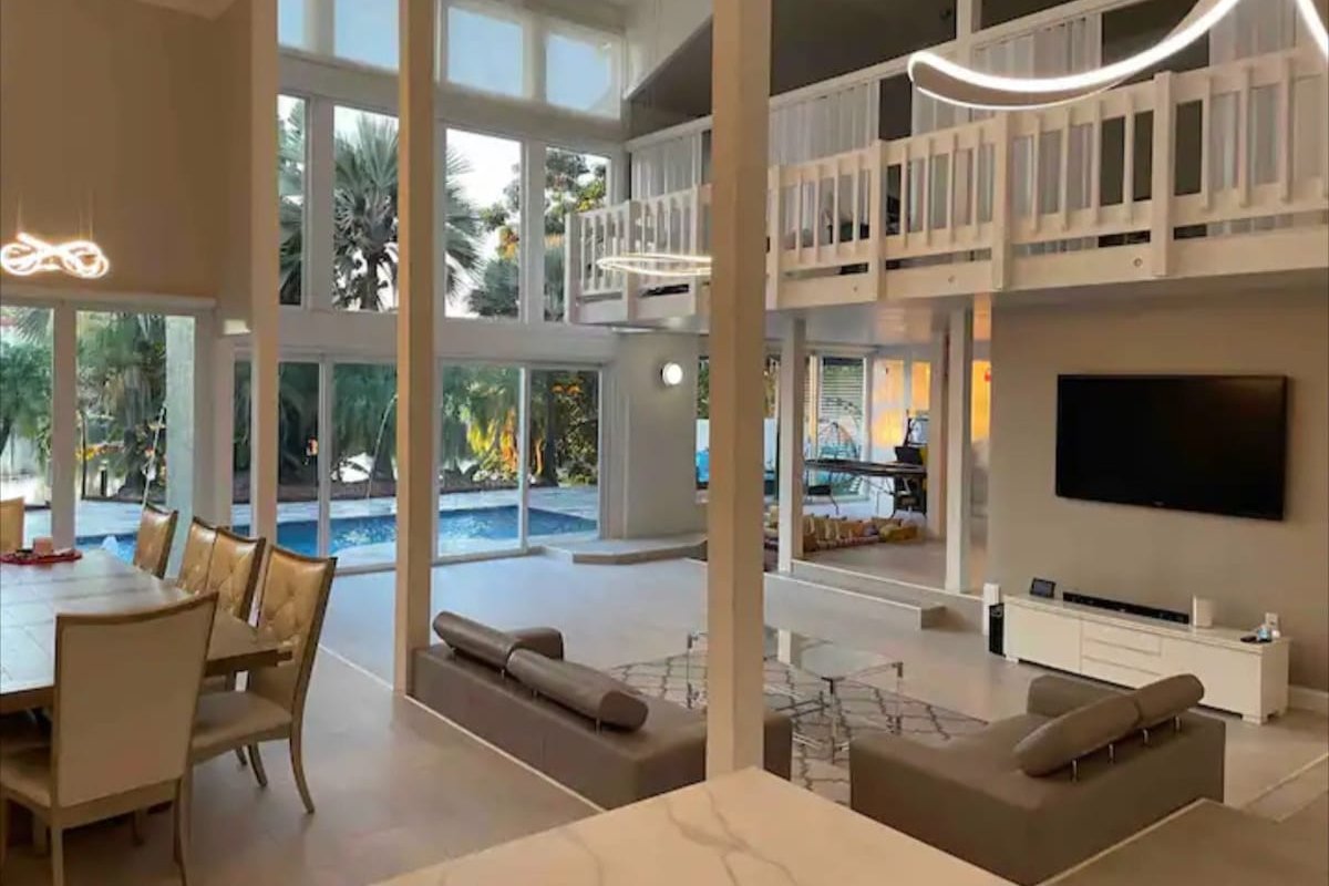 Paradise on the Lake close to Beaches & FLL gallery image 2