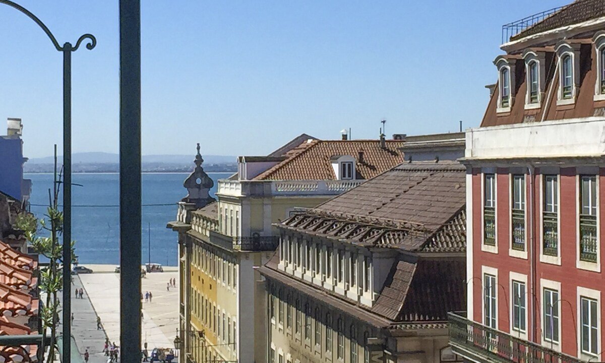 Lv Premier Baixa CN1- AC, elevator, central, view gallery image 2