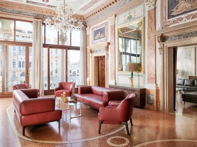 The White Palazzo Grand Canal