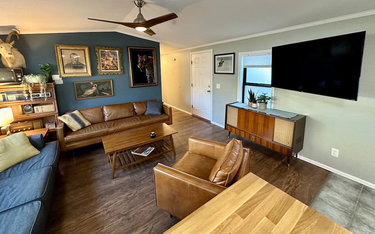 2 houses in 1! Center of RiNo. 100% walkable gallery image 2