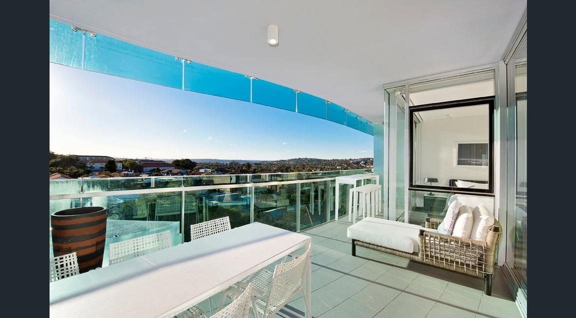 STUNNING LUXURY APT. BONDI BEACH – SPA/GYM/POOL