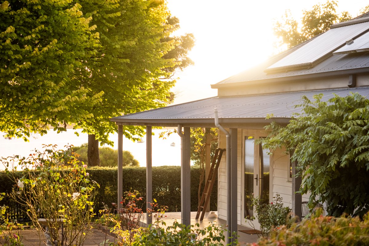 Bon Marché – Country Oasis With River Views