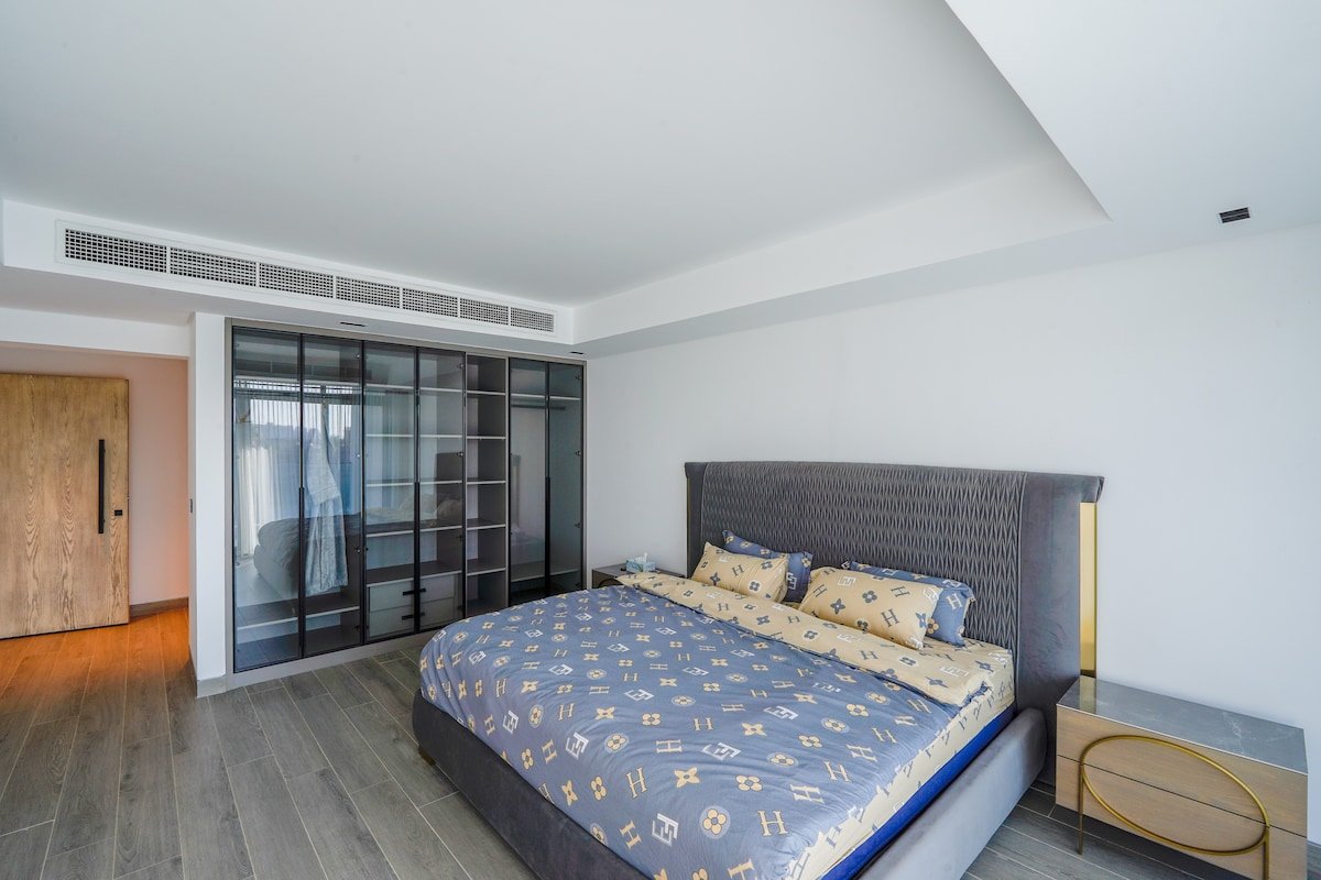 AQUA LUXE 10K SQFT•Pool•Palm•Beach Front gallery image 5