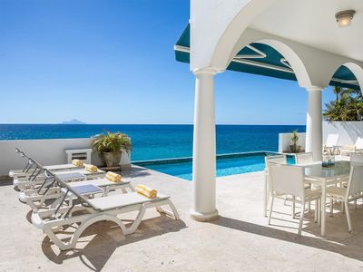 Farniente (4 bedrooms) – Oceanfront villa with poo