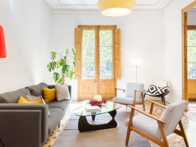 Magnificient modernist apartment in the heart of the city.