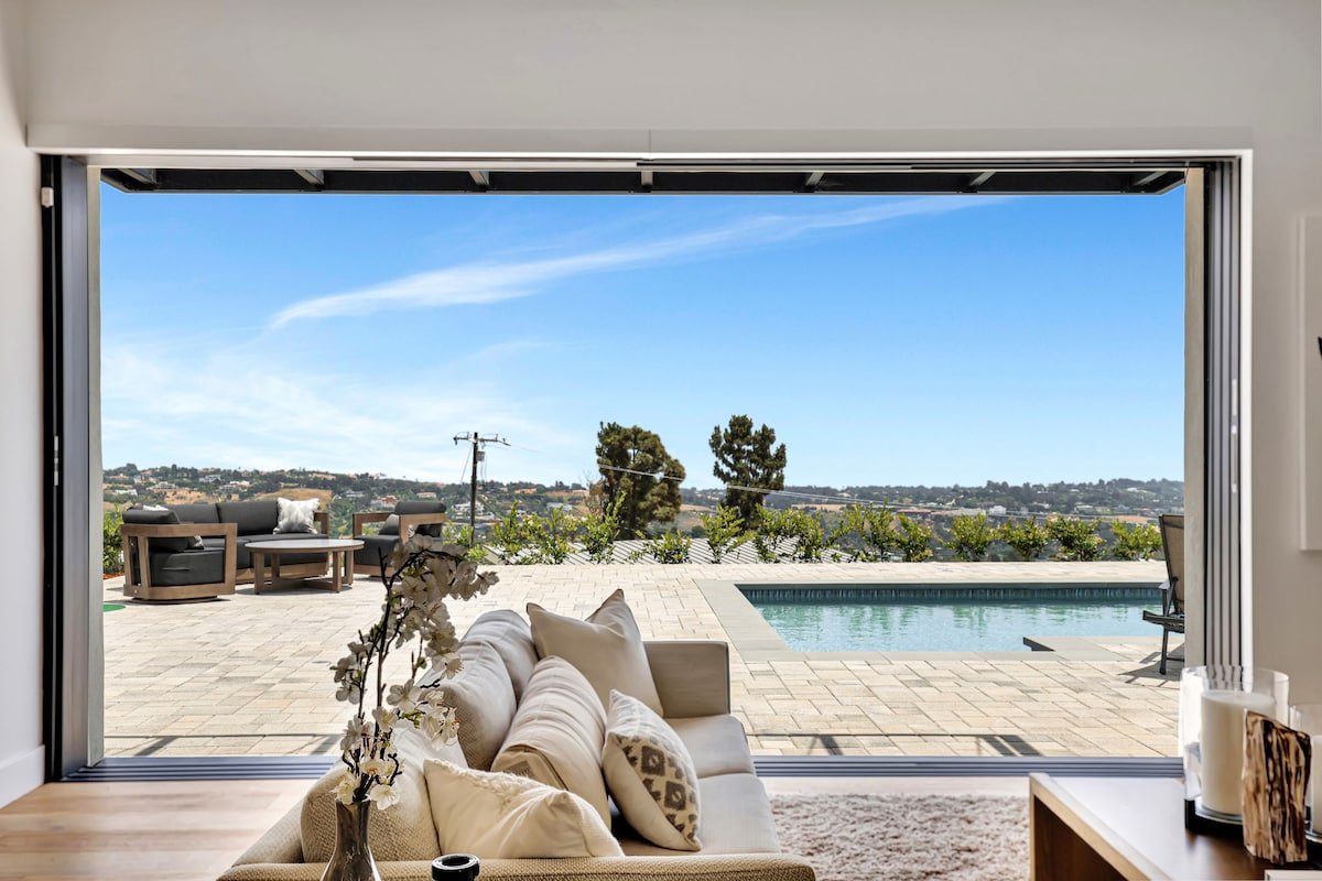 Gated Ocean View Estate gallery image 5