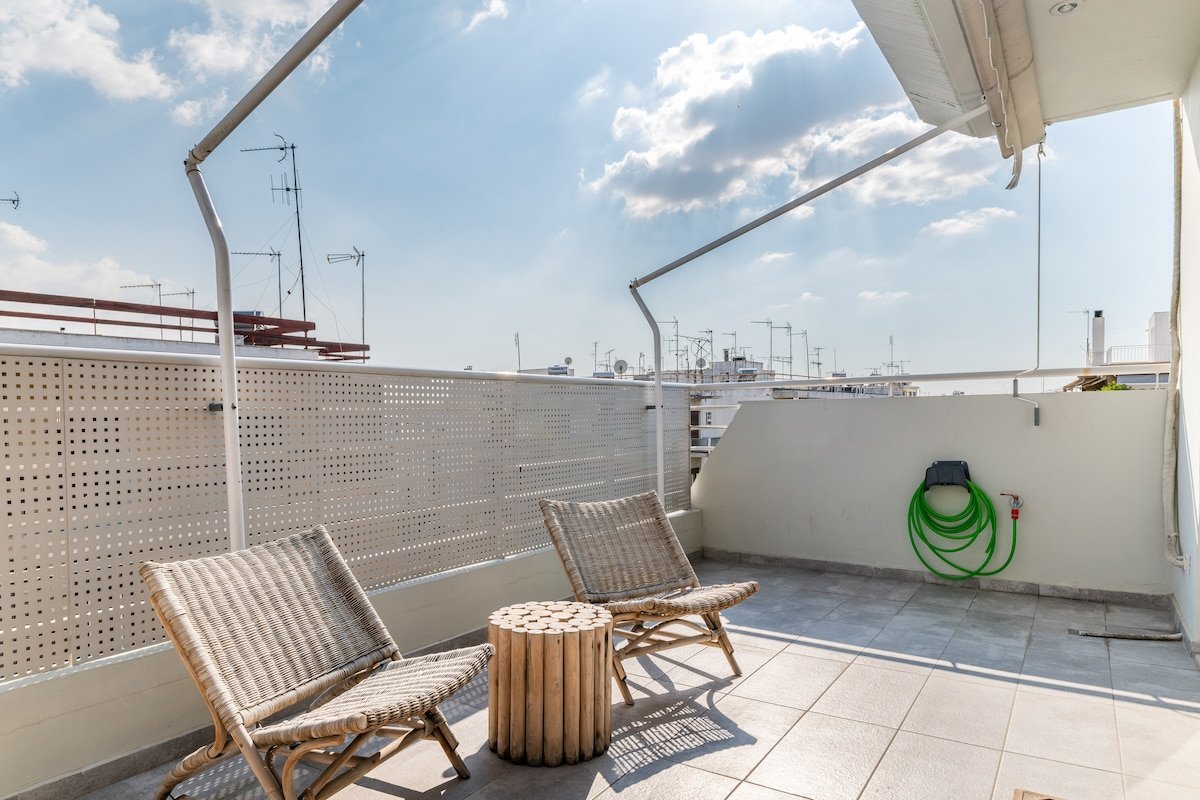 Chic Maisonette in the Heart of Athens gallery image 4