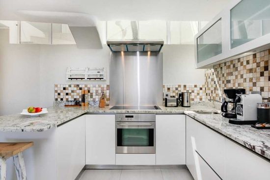 Photo 2 of Driftwood accommodation in Camps Bay, Cape Town with 2 bedrooms and 2 bathrooms