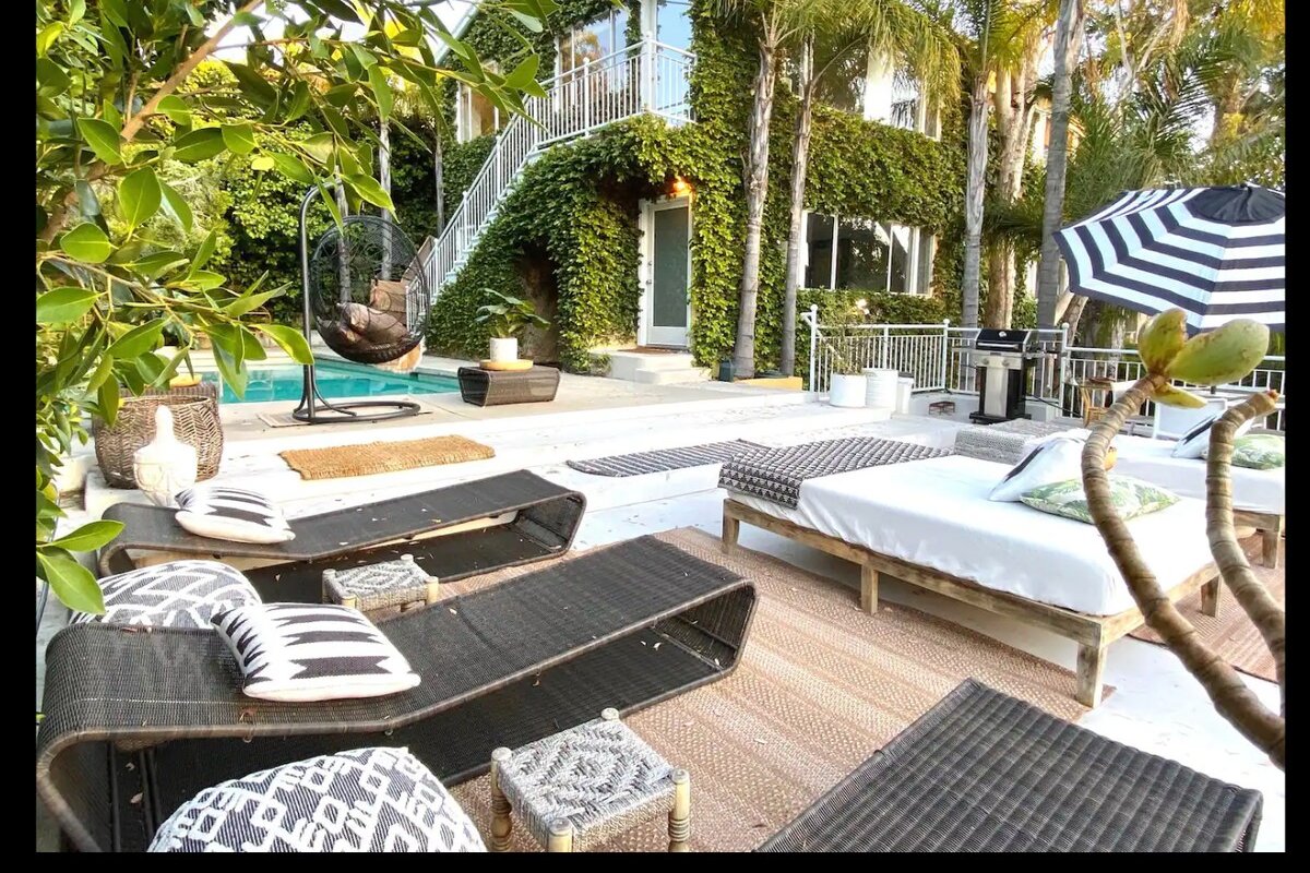 Private 3 Villa Compound ~ Hollywood Hills ~ POOL gallery image 3