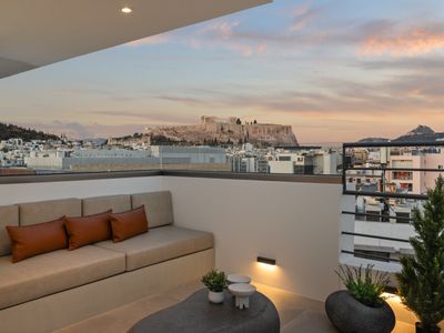 2 Hot Hub * 2 Bdr Ester Acropolis Penthouse