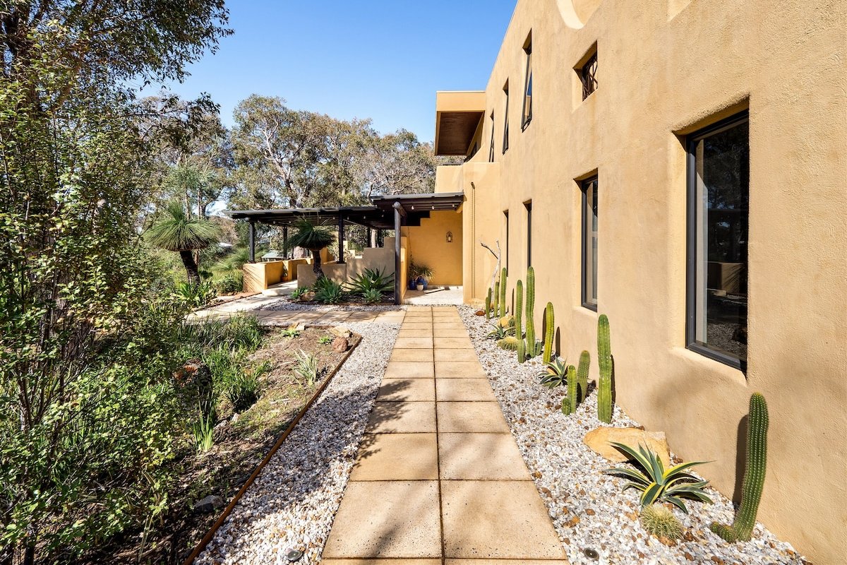 La Casa Gracie, Grasstree Sanctuary in Gracetown 8 gallery image 2