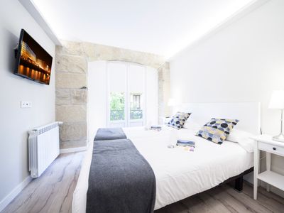 Amazing Central apart. 3 minutes Concha Beach.4pax