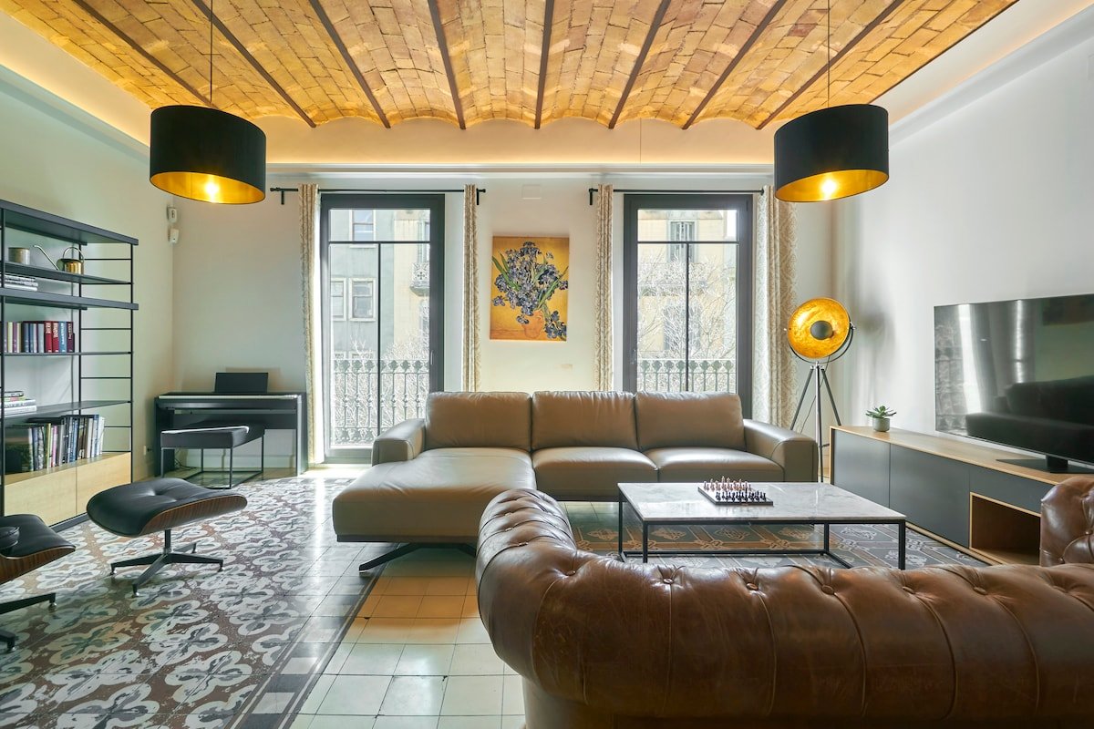 Luxury 3-bed/3-bath Paseig de Gracia (long stays) gallery image 2