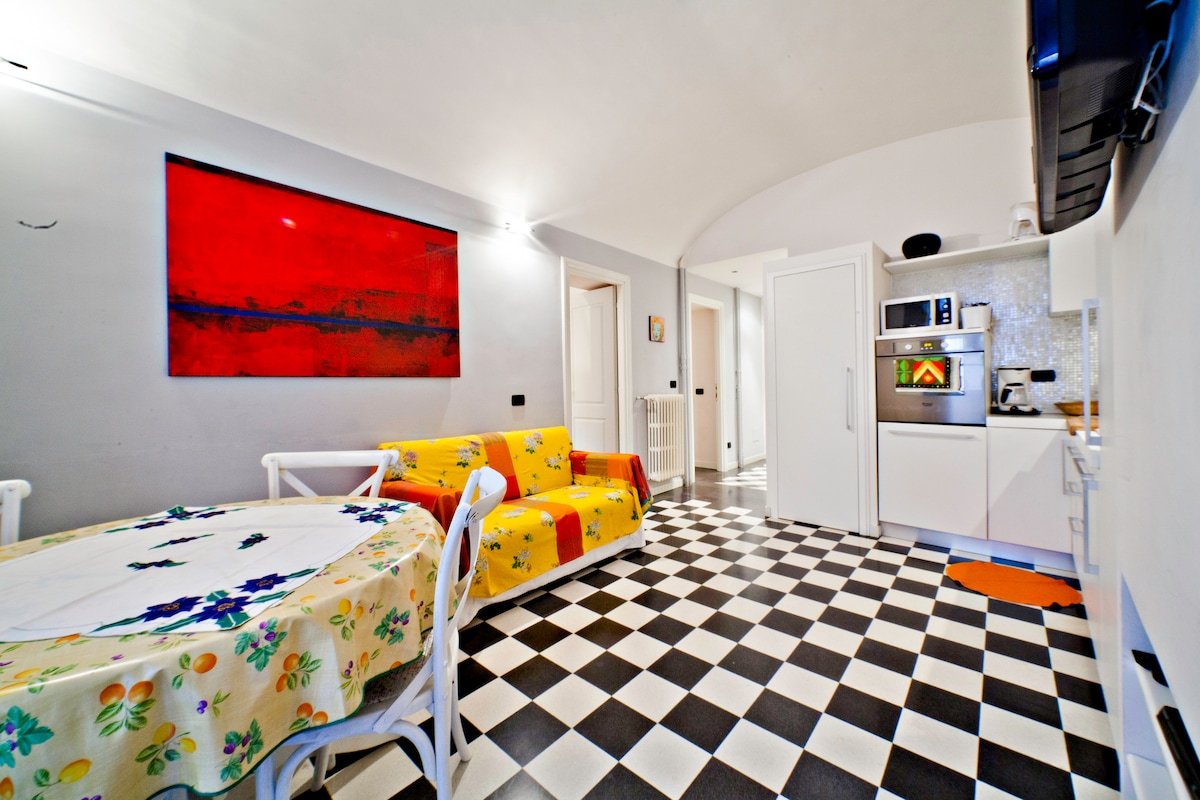 ELEGANT 3BR/2BATH WIFI SATELLITE TV gallery image 3