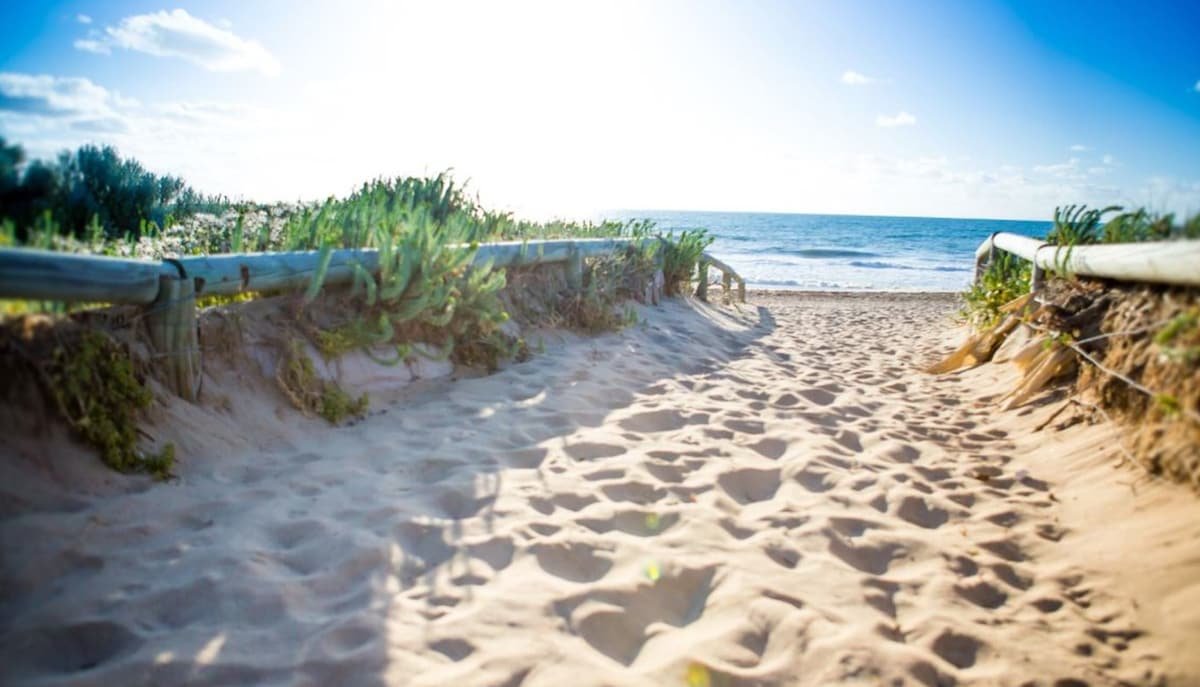 Magical Multi-Family Home- Huge Pool, Kid Friendly gallery image 3