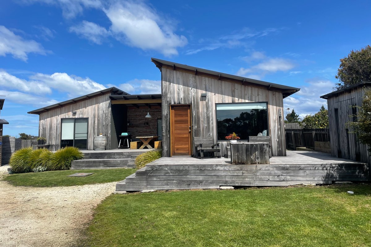 Shelly Beach House and Studio