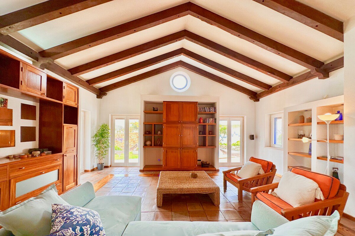 Spacious Villa in Sintra Countryside gallery image 5