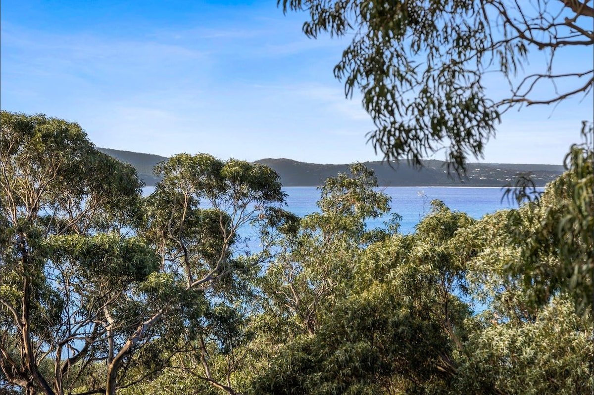 Boxy’s Beach House: Perfect Location Walk Anywhere gallery image 4