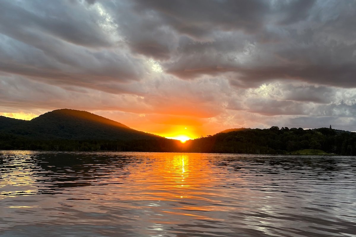 2 separate houses one property lake views gallery image 5