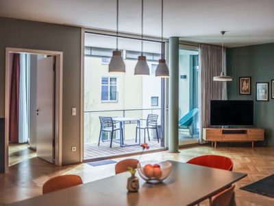 134m² Three-Bedroom Apartment w/ Balcony in Mitte