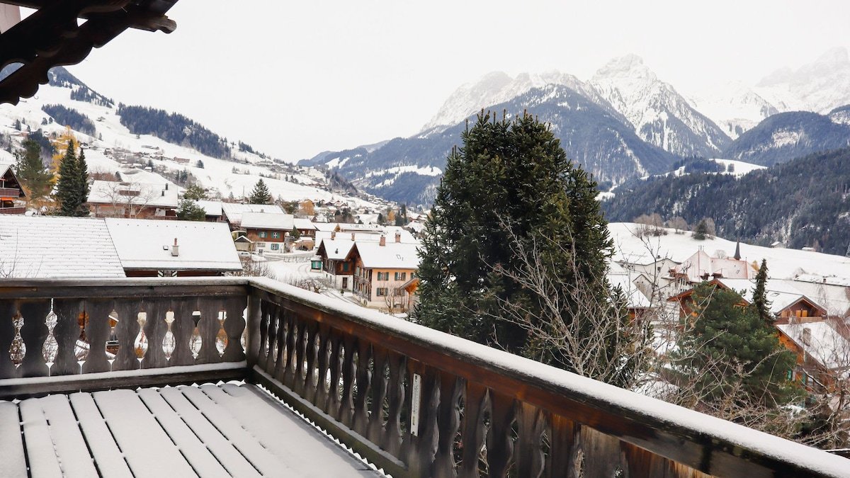 Sunshine Belle Etoile Chalet gallery image 5