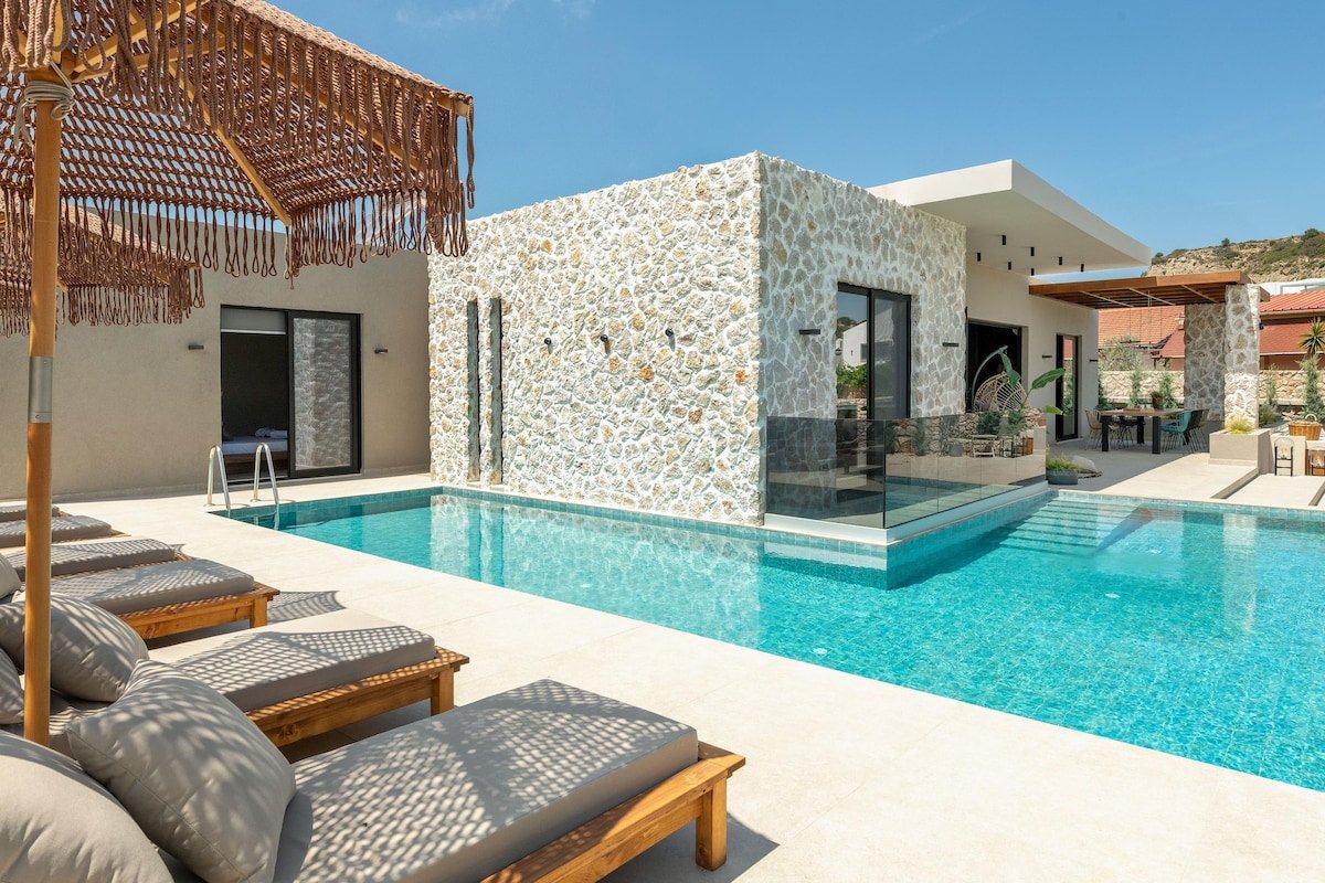 Mirena Luxury Living – Casa Di Ria gallery image 3