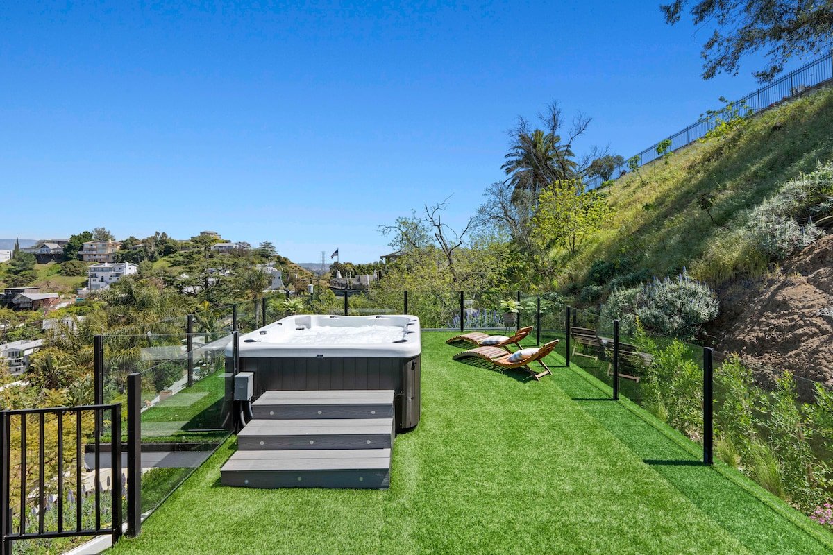 Charming 3BR w/Prime Location at Universal Studios gallery image 3