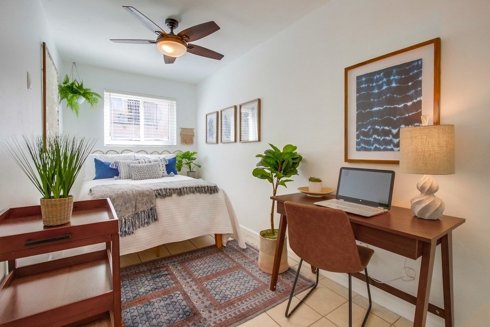 Ocean View ☆ Steps to Beach & Dining ☆ AC ☆ DogsOK gallery image 4