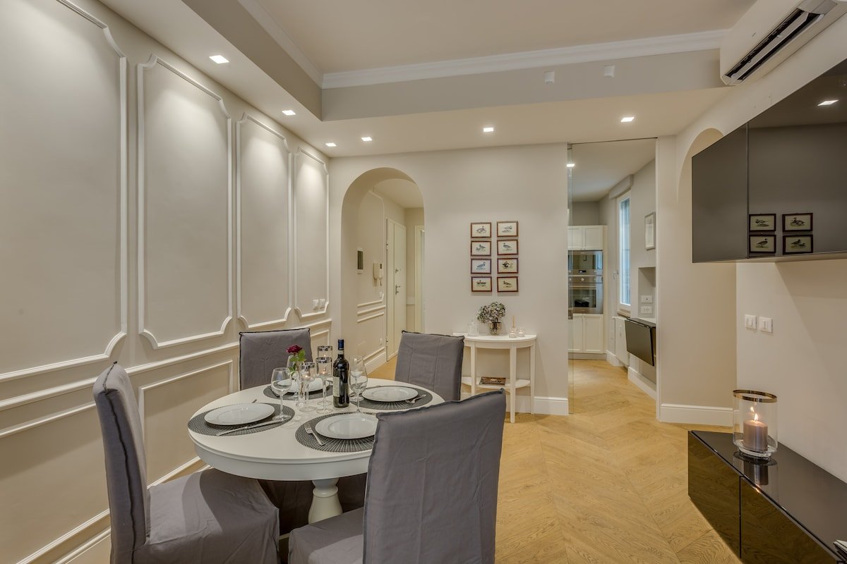 Sophisticated home gallery image 5