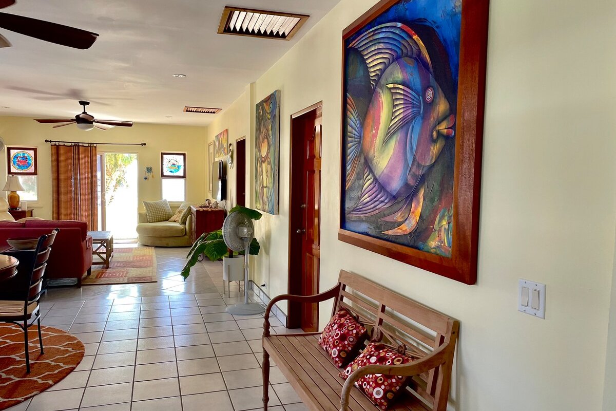 Pura Vida’s 3 Bed Ocean Front Villa, Pool & Dock gallery image 4