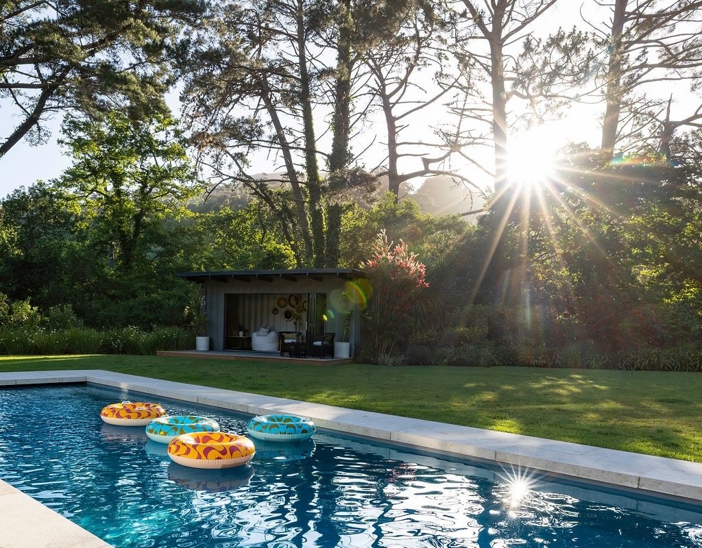 Stunning Villa with amazing pool in Capetown gallery image 3