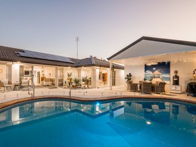 Luxury Oasis with Private Spa & Pool Retreat