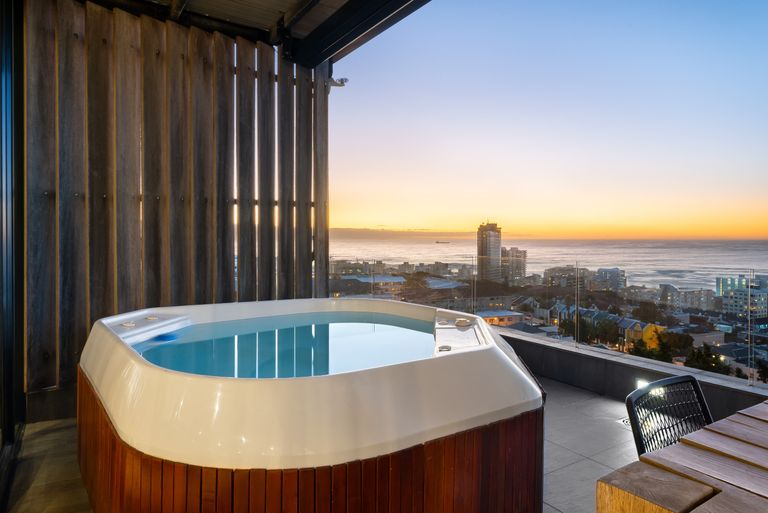 Luxe Retreat featured image