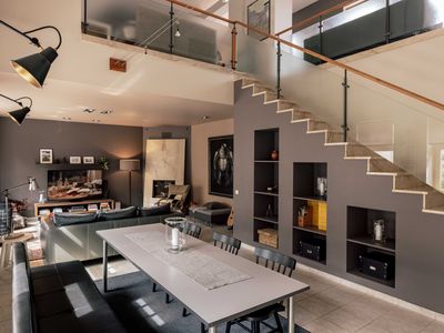 Spacious 2-story apt. w/ terrace – 280 m2