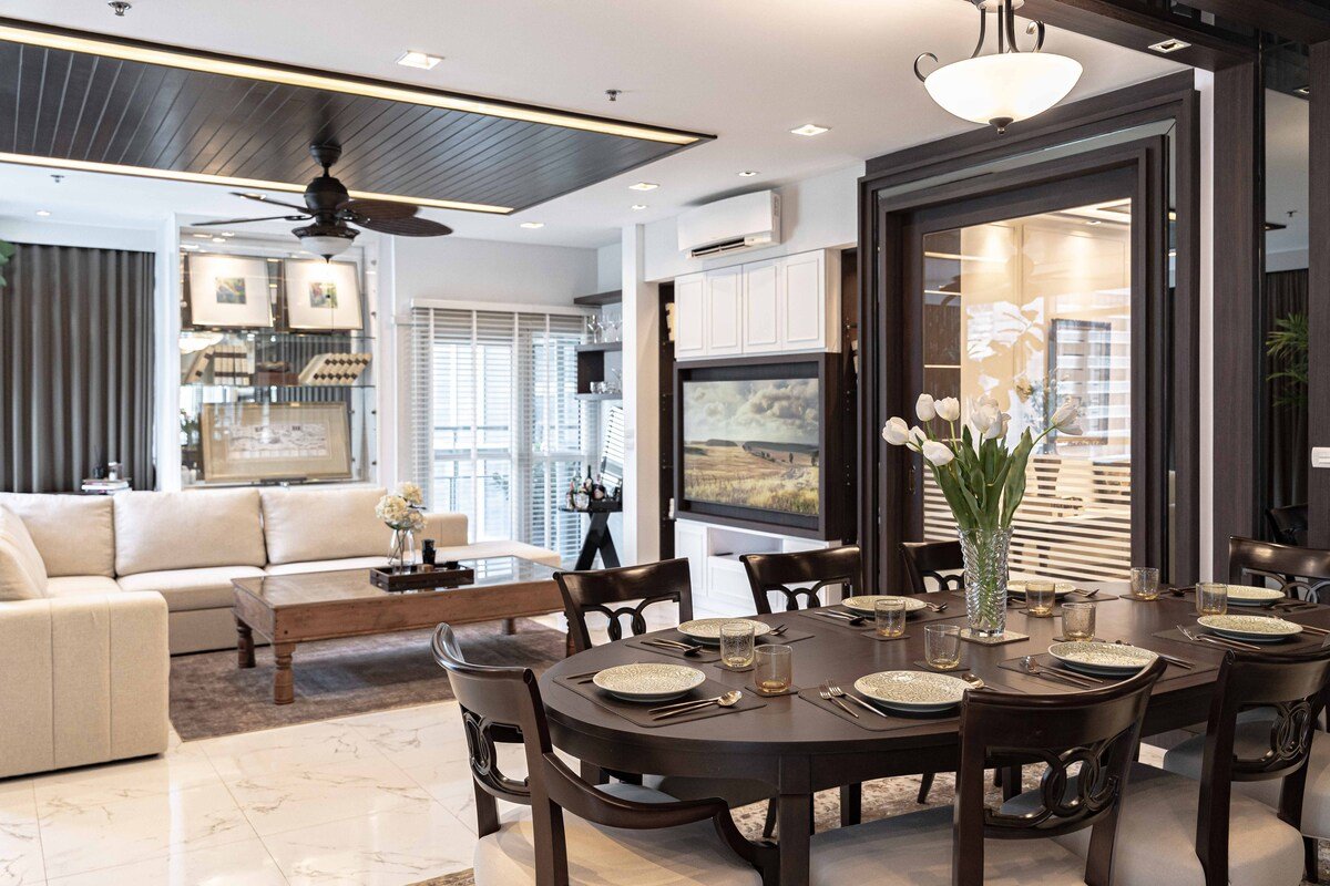 Teakwood Suites: Refined Living in Bangkok gallery image 4