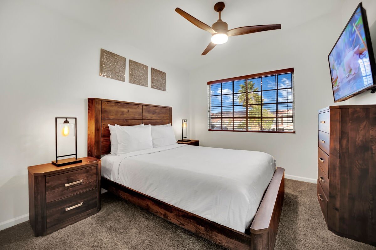 Luxe Oasis: Pool & Hot Tub Backyard, Games & Views gallery image 5