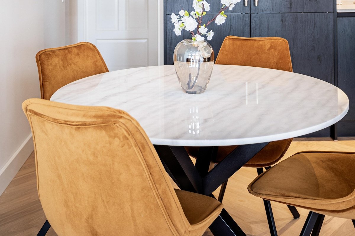 Cozy, new apartment near the Museum Square gallery image 5