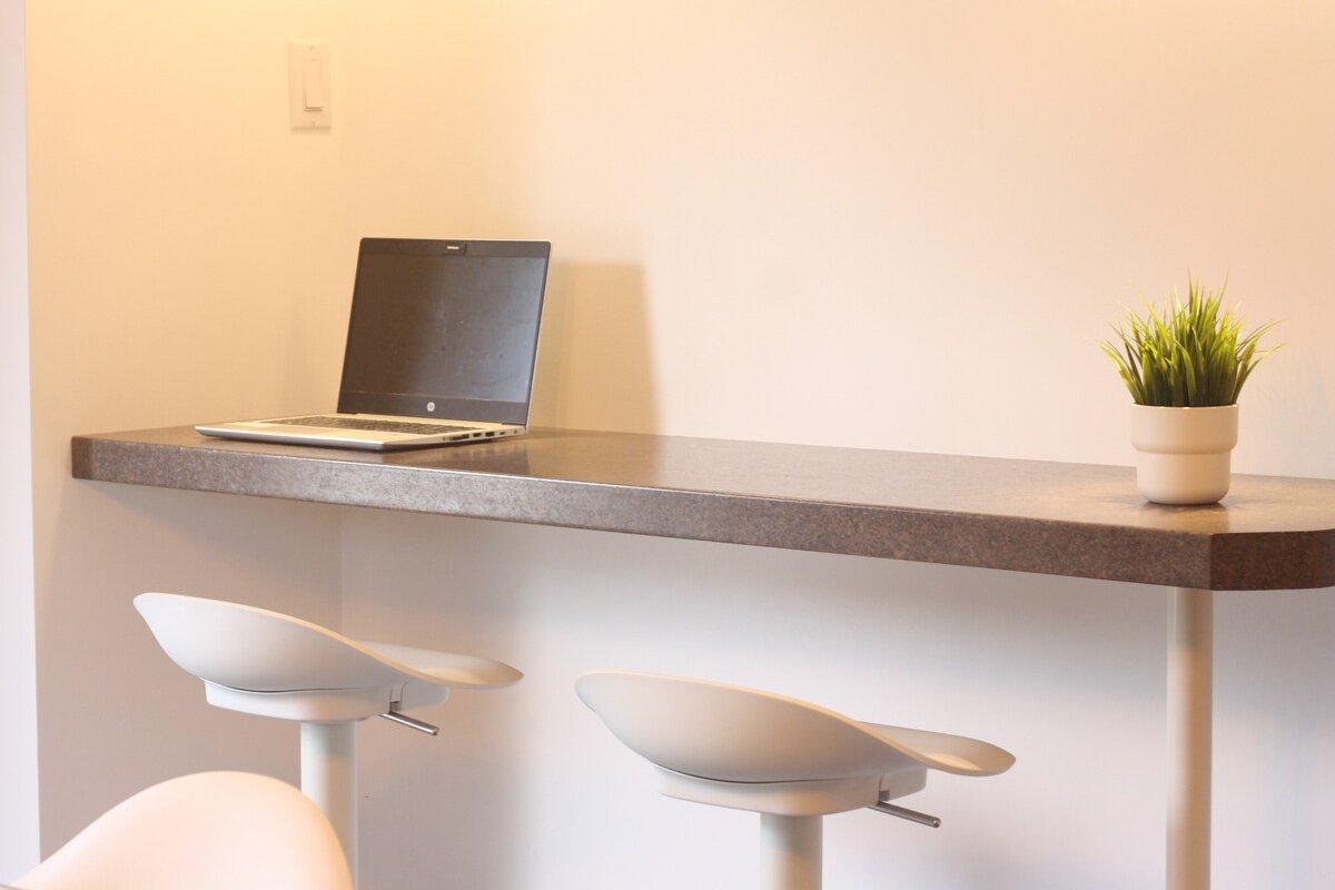 Luxueux – deco moderne, Rosemont 3 chambres gallery image 5