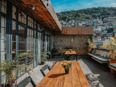 Timeless Art-Deco Mansion w/ Stunning City Views