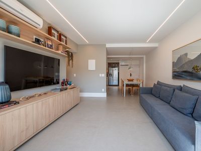 3 design rooms one block from Leblon beach